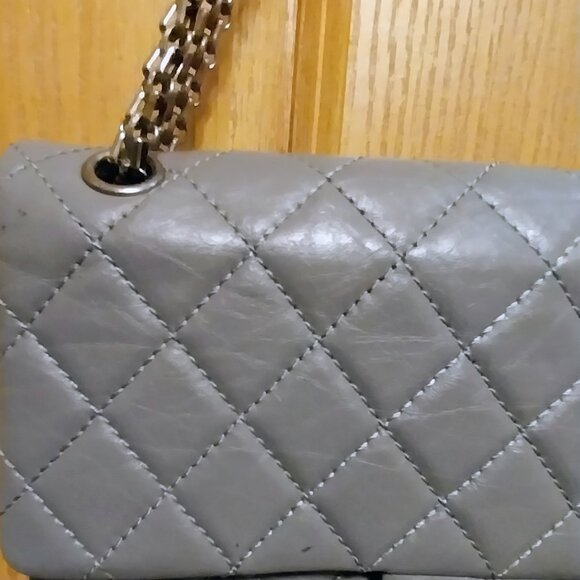 Source Unknown Quilted Gray Handbag Double flap Bag silver chain - Picture 6 of 6